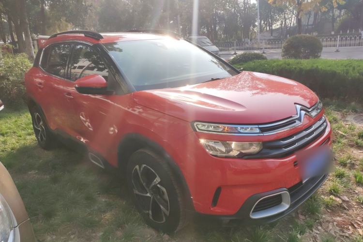 Used Citroen C5 AIRCROSS 2017 350THP Fashion Edition Front Right 45 Deg