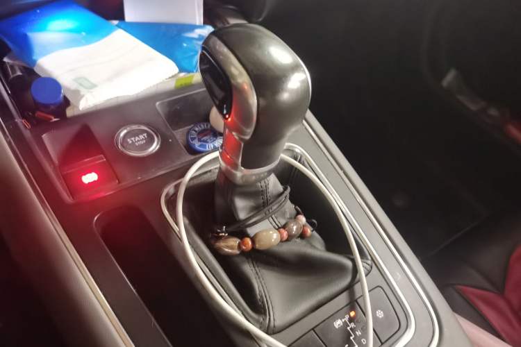Used Citroen C5 AIRCROSS 2017 350THP Fashion Edition Gear Lever