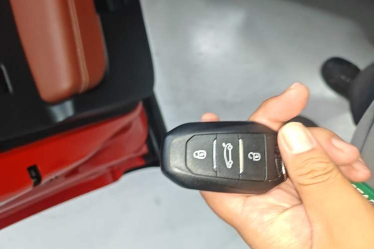 Used Citroen C5 AIRCROSS 2017 380THP Luxury Model Interior 1