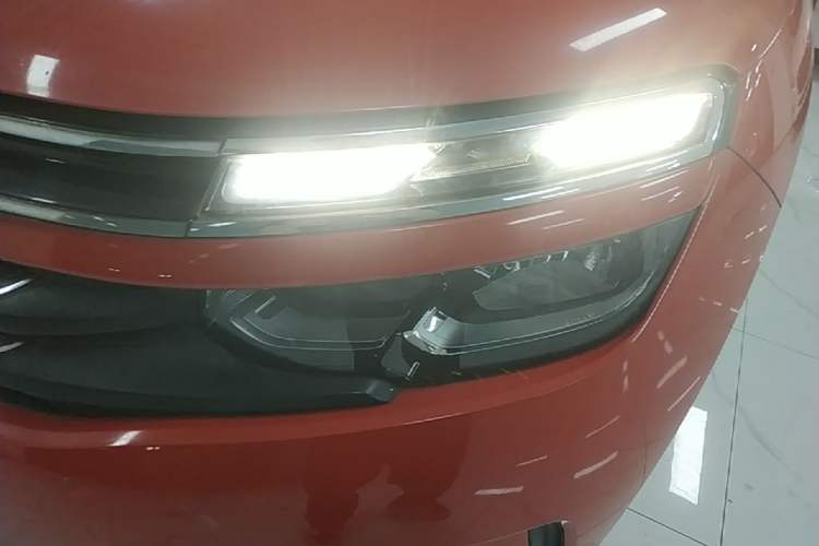 Used Citroen C5 AIRCROSS 2017 350THP Fashion Edition Left Front Headlight