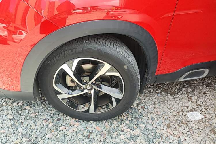 Used Citroen C5 AIRCROSS 2017 350THP Fashion Edition Left Front Wheel Hub