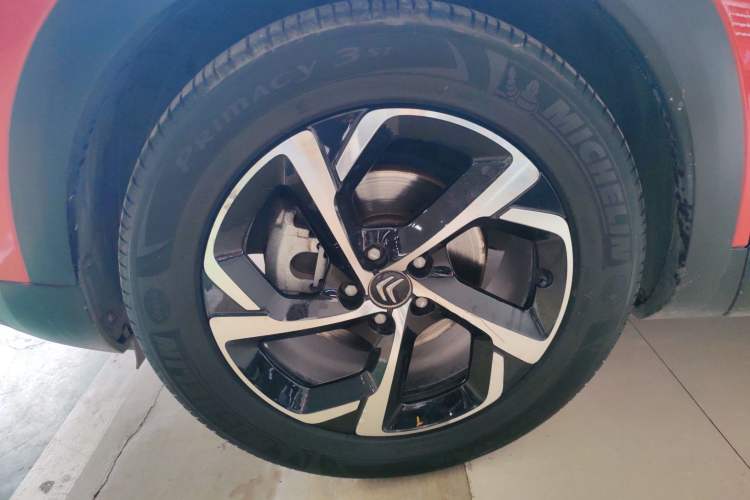 Used Citroen C5 AIRCROSS 2017 350THP Fashion Edition Left Front Wheel Hub