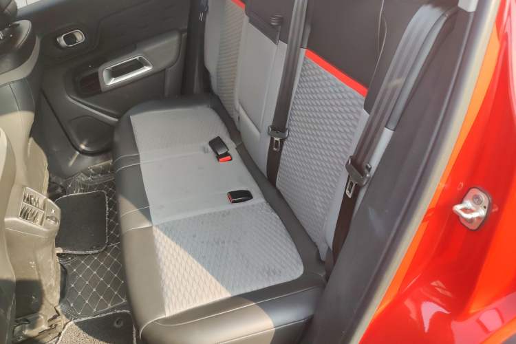 Used Citroen C5 AIRCROSS 2017 350THP Fashion Edition Left Rear Seat