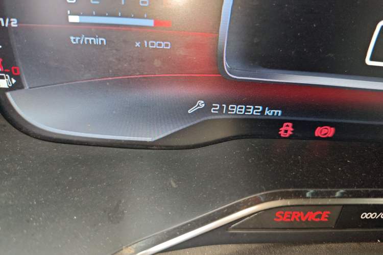 Used Citroen C5 AIRCROSS 2017 350THP Fashion Edition Odometer Close Up