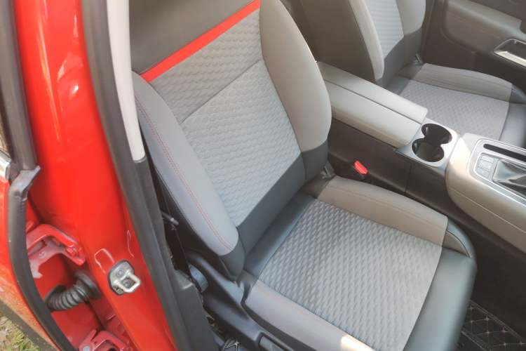 Used Citroen C5 AIRCROSS 2017 350THP Fashion Edition Right Front Seat