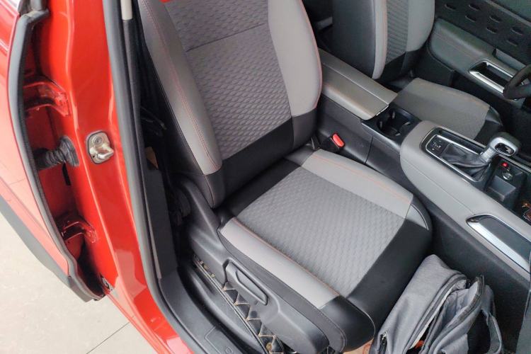 Used Citroen C5 AIRCROSS 2017 350THP Fashion Edition Right Front Seat