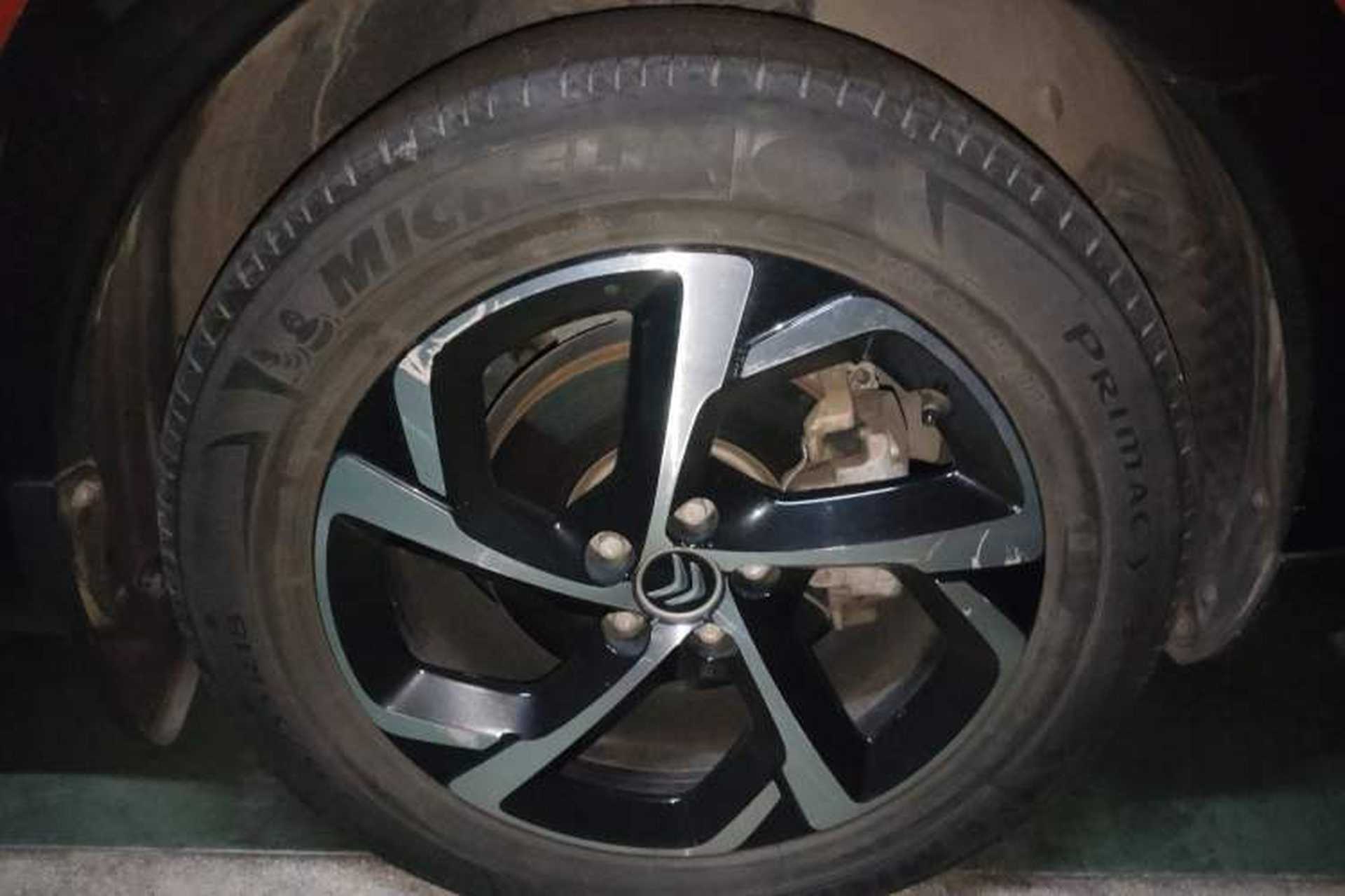 Used Citroen C5 AIRCROSS 2017 350THP Fashion Edition Right Front Wheel Hub
