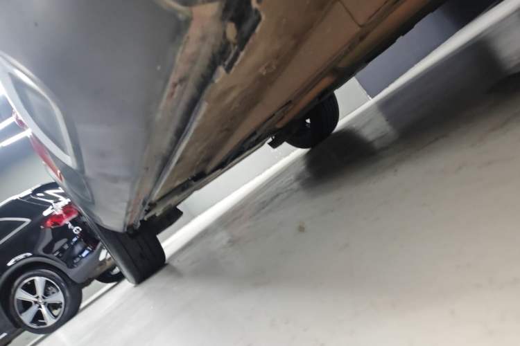 Used Citroen C5 AIRCROSS 2017 380THP Luxury Model Right Side Sill