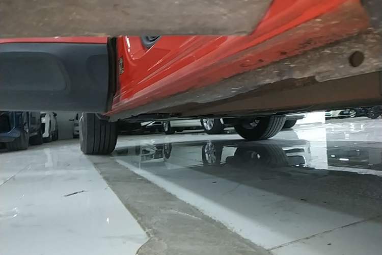 Used Citroen C5 AIRCROSS 2017 350THP Fashion Edition Right Side Sill