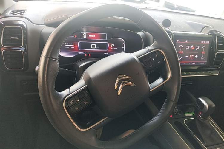 Used Citroen C5 AIRCROSS 2017 350THP Fashion Edition Steering Wheel