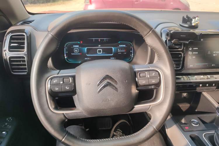 Used Citroen C5 AIRCROSS 2017 350THP Fashion Edition Steering Wheel