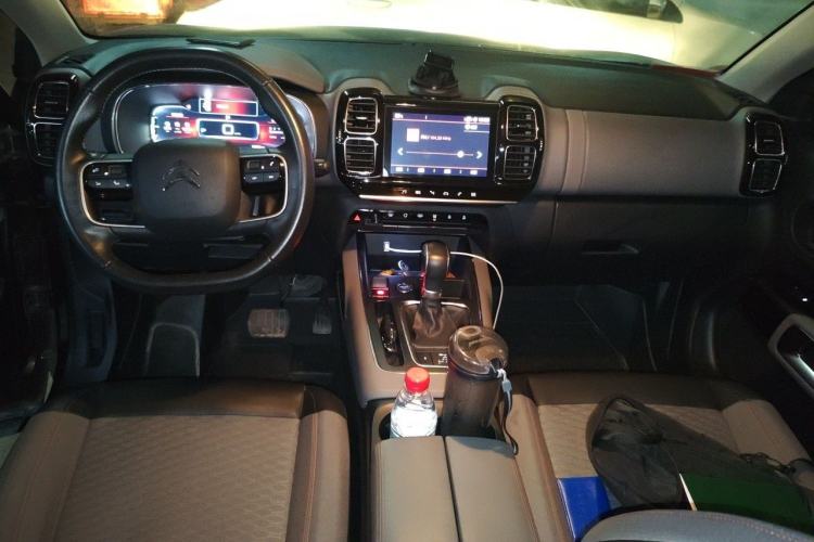 Used Citroen C5 AIRCROSS 2017 350THP Fashion Edition Center Console
