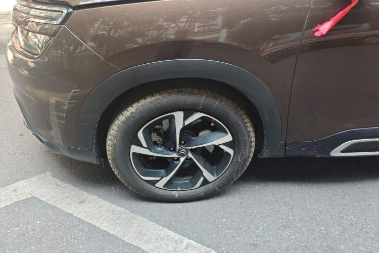 Used Citroen C5 AIRCROSS 2017 380THP Flagship Edition Right Front Wheel Hub