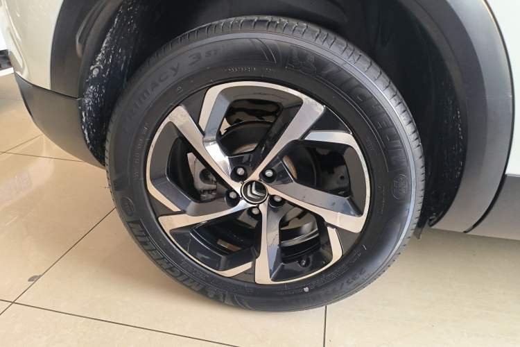 Used Citroen C5 AIRCROSS 2017 350THP Fashion Edition Right Rear Wheel Hub