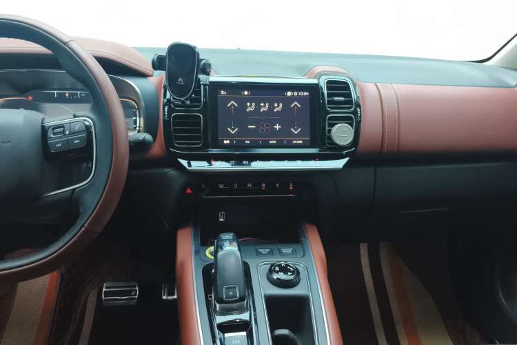 Used Citroen C5 AIRCROSS 2017 380THP Flagship Edition Audio And AC Panel