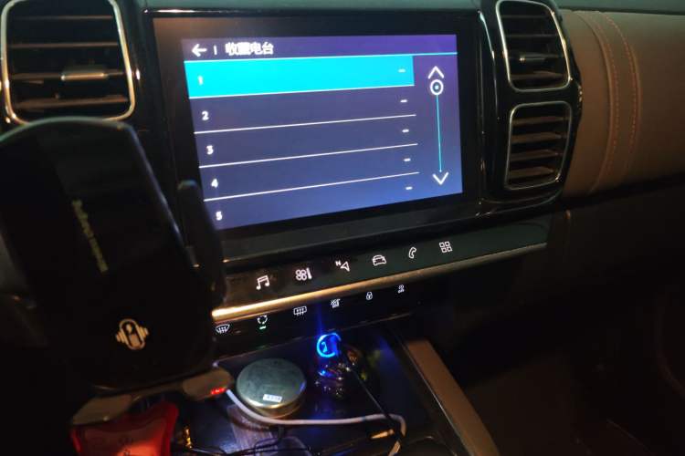 Used Citroen C5 AIRCROSS 2017 350THP Fashion Edition Audio And AC Panel