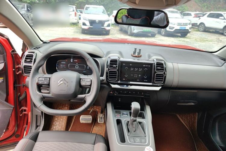 Used Citroen C5 AIRCROSS 2017 350THP Fashion Edition Center Console