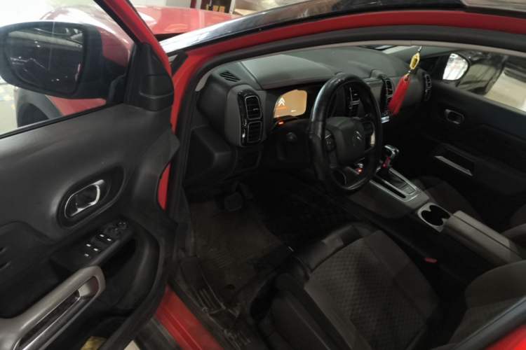 Used Citroen C5 AIRCROSS 2017 350THP Fashion Edition Driver Seat