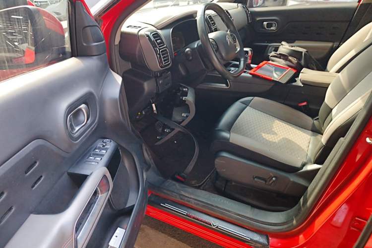 Used Citroen C5 AIRCROSS 2017 350THP Fashion Edition Driver Seat