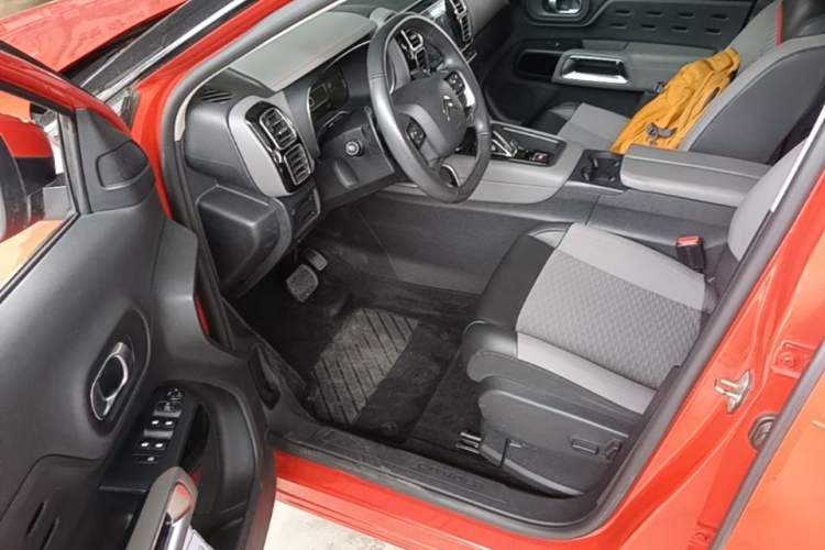 Used Citroen C5 AIRCROSS 2017 380THP Fashion Edition Driver Seat