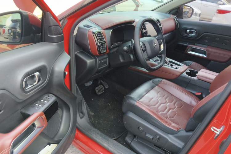Used Citroen C5 AIRCROSS 2017 380THP Luxury Model Driver Seat