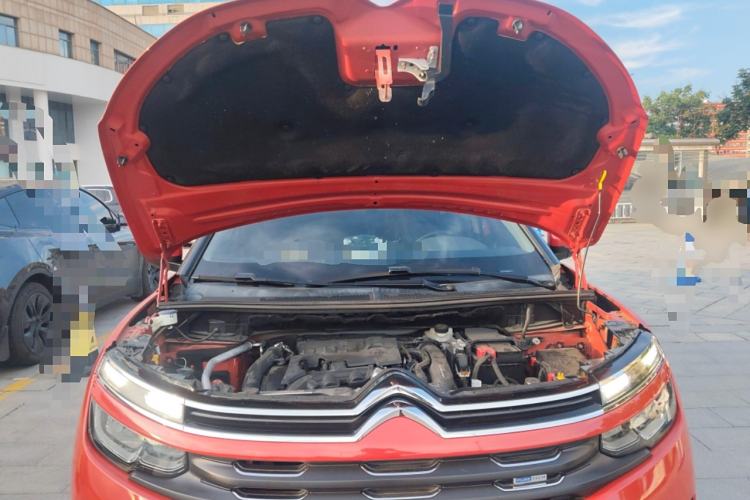 Used Citroen C5 AIRCROSS 2017 350THP Fashion Edition Engine Bay