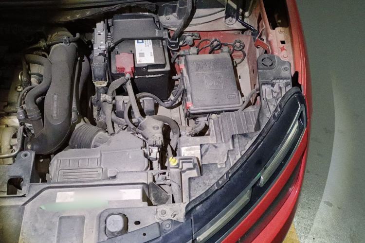 Used Citroen C5 AIRCROSS 2017 380THP Luxury Model Engine Bay Left