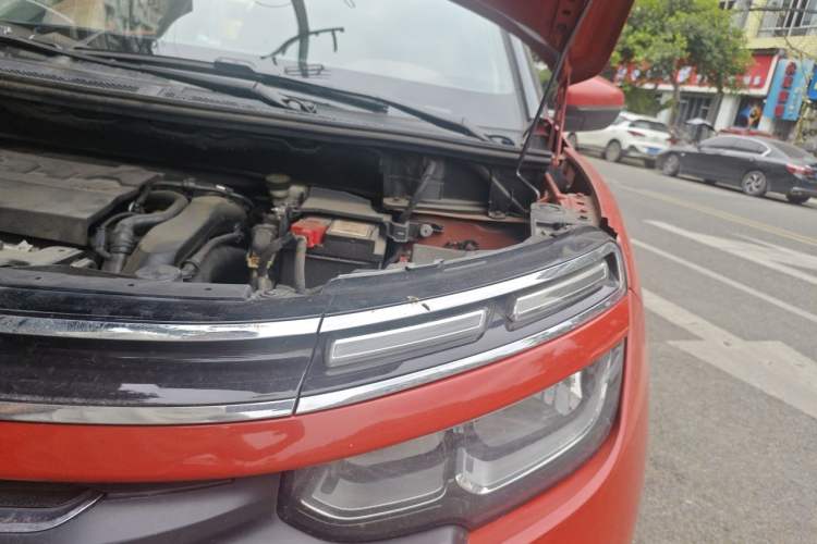Used Citroen C5 AIRCROSS 2017 380THP Luxury Model Engine Bay Left