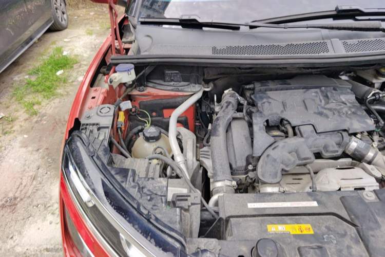 Used Citroen C5 AIRCROSS 2017 350THP Fashion Edition Engine Bay Right