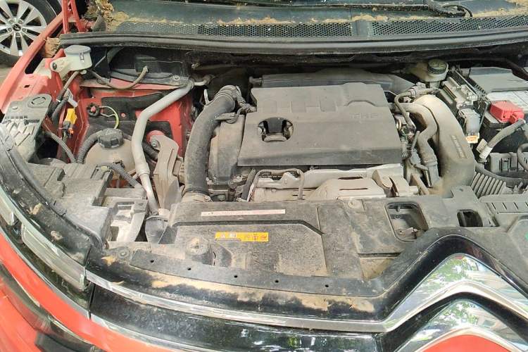Used Citroen C5 AIRCROSS 2017 380THP Luxury Model Engine Bay Right