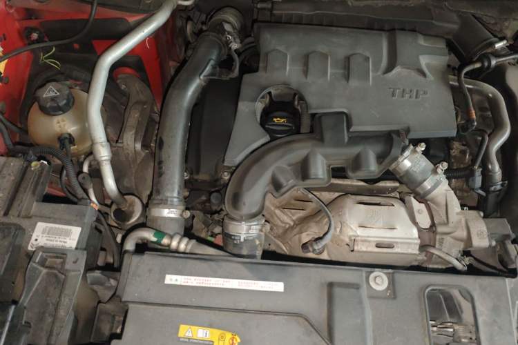Used Citroen C5 AIRCROSS 2017 350THP Fashion Edition Engine Bay Right