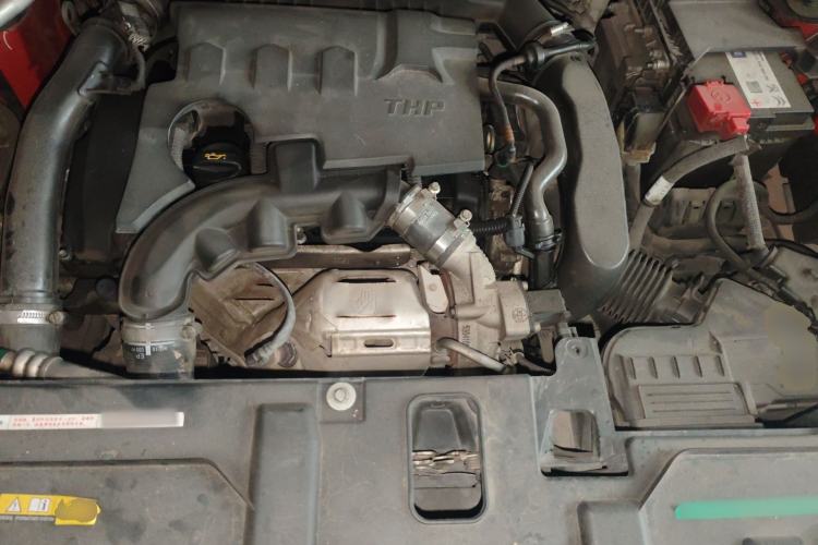 Used Citroen C5 AIRCROSS 2017 350THP Fashion Edition Engine Bay
