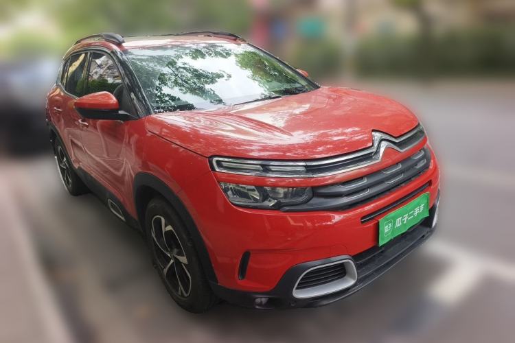 Used Citroen C5 AIRCROSS 2017 350THP Luxury Model Front Right 45 Deg