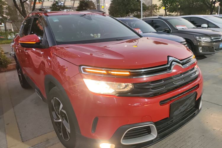 Used Citroen C5 AIRCROSS 2017 380THP Luxury Model Front Right 45 Deg