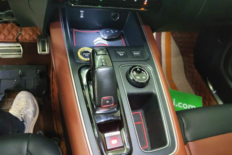 Used Citroen C5 AIRCROSS 2017 380THP Flagship Edition Gear Lever