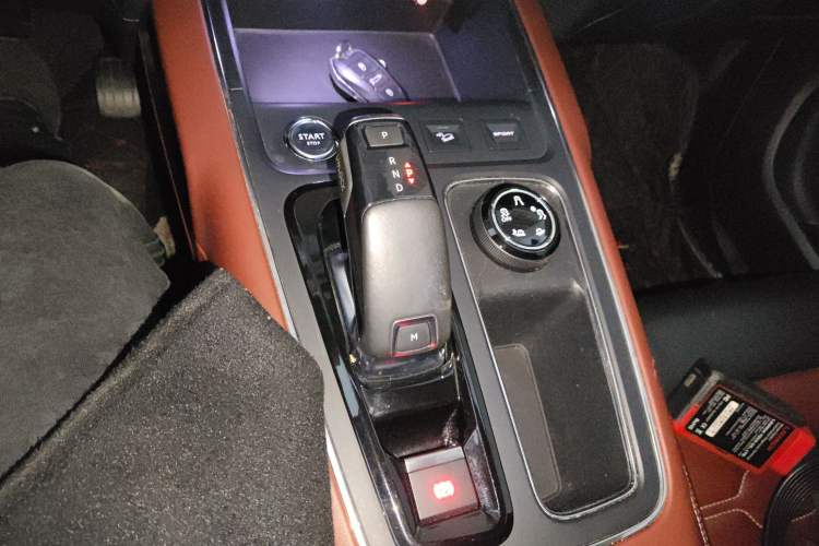 Used Citroen C5 AIRCROSS 2017 380THP Luxury Model Gear Lever