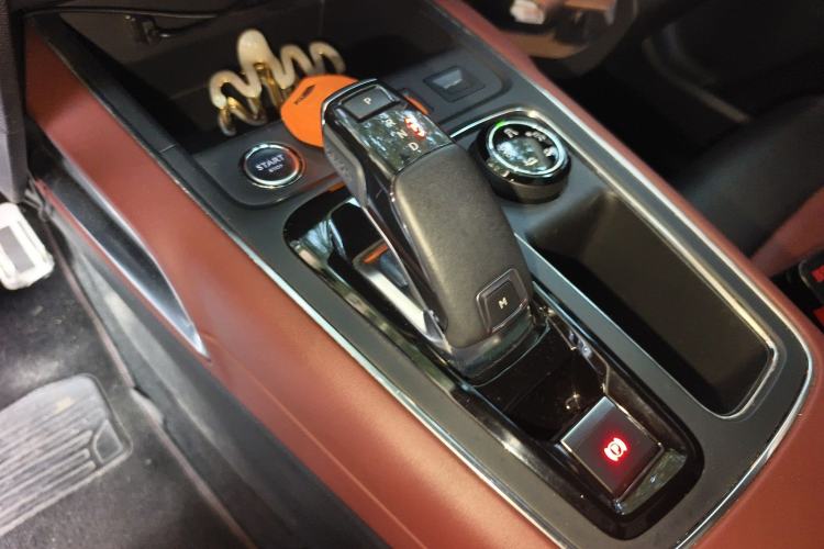 Used Citroen C5 AIRCROSS 2017 380THP Flagship Edition Gear Lever