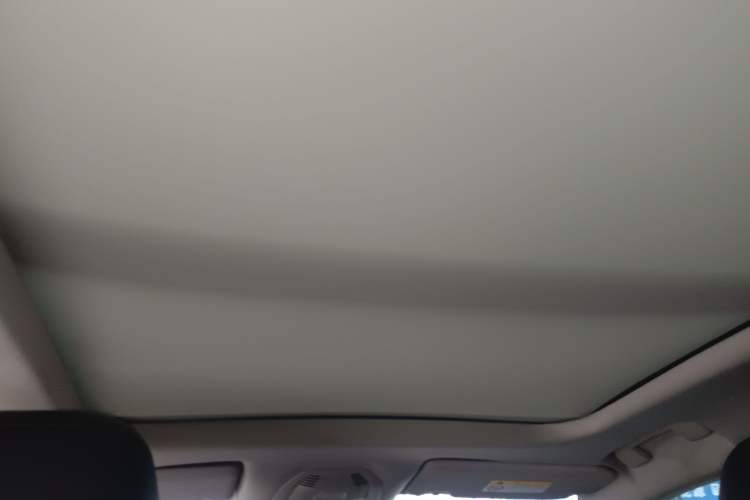 Used Citroen C5 AIRCROSS 2017 350THP Luxury Model Headliner