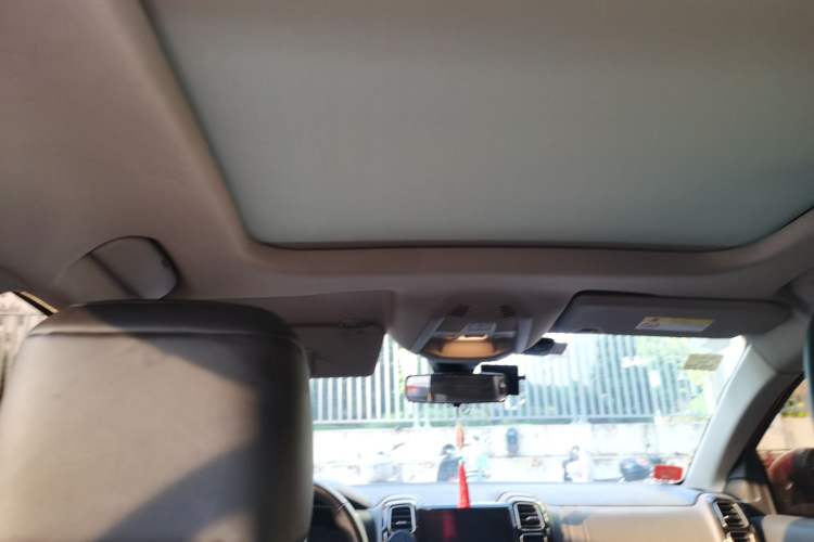 Used Citroen C5 AIRCROSS 2017 350THP Fashion Edition Headliner