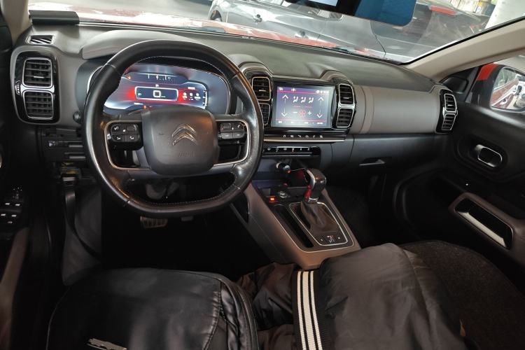 Used Citroen C5 AIRCROSS 2017 350THP Fashion Edition Interior 2
