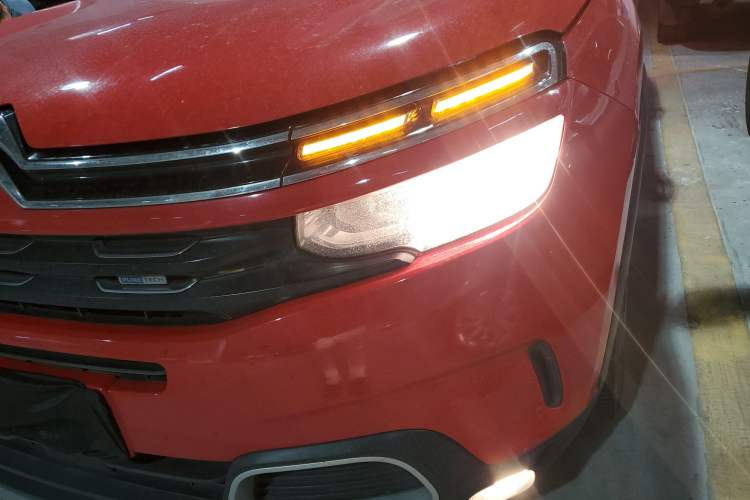 Used Citroen C5 AIRCROSS 2017 380THP Luxury Model Left Front Headlight