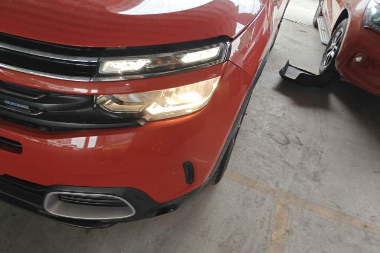 Used Citroen C5 AIRCROSS 2017 350THP Fashion Edition Left Front Headlight