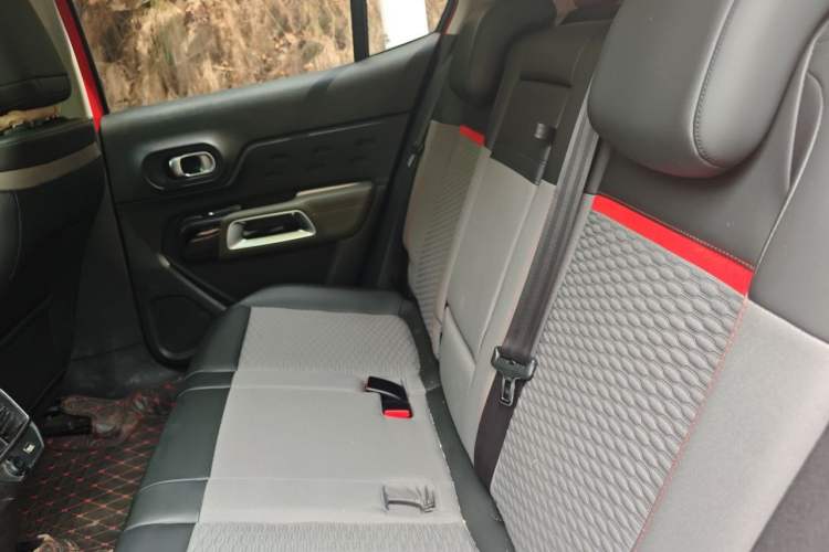 Used Citroen C5 AIRCROSS 2017 350THP Fashion Edition Left Rear Seat