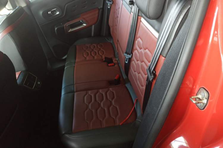 Used Citroen C5 AIRCROSS 2017 380THP Luxury Model Left Rear Seat