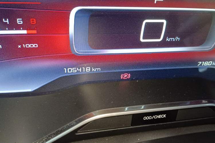 Used Citroen C5 AIRCROSS 2017 380THP Luxury Model Odometer Close Up
