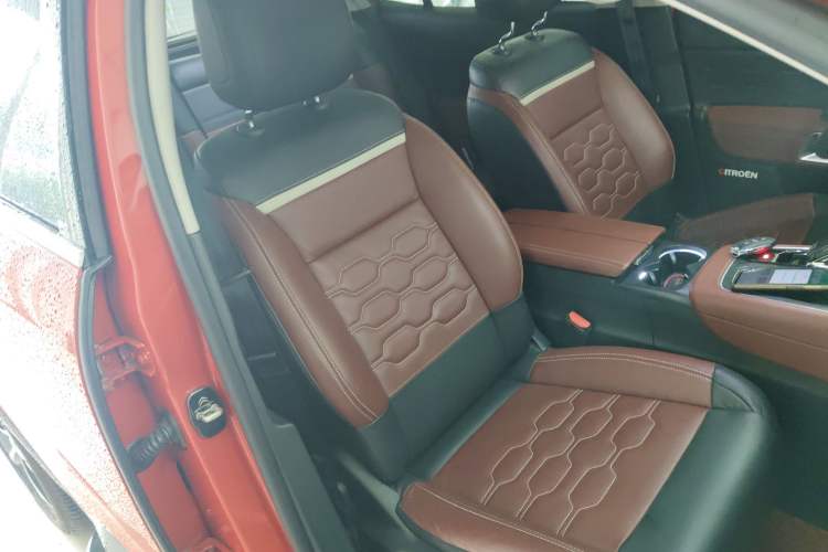 Used Citroen C5 AIRCROSS 2017 380THP Flagship Edition Right Front Seat
