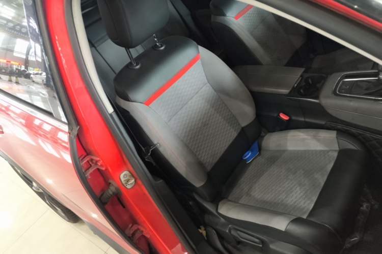 Used Citroen C5 AIRCROSS 2017 350THP Fashion Edition Right Front Seat