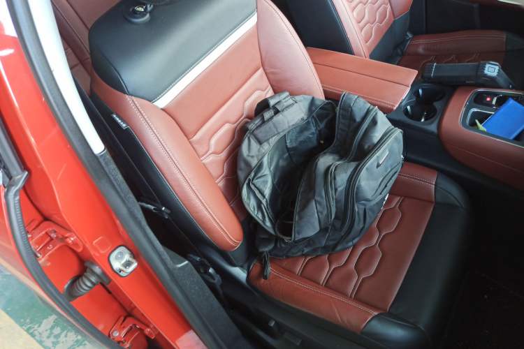 Used Citroen C5 AIRCROSS 2017 380THP Luxury Model Right Front Seat