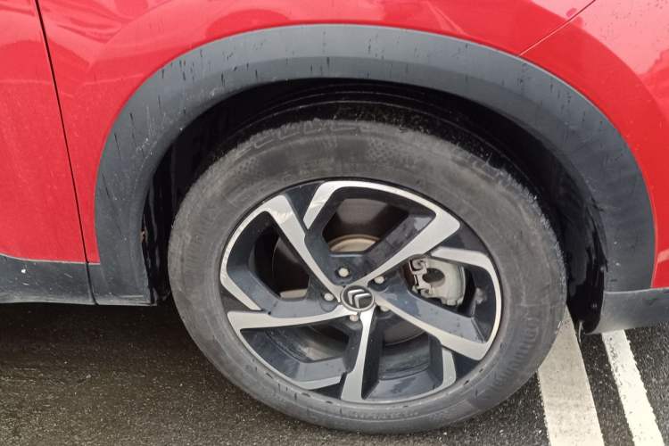 Used Citroen C5 AIRCROSS 2017 380THP Luxury Model Right Front Wheel Hub