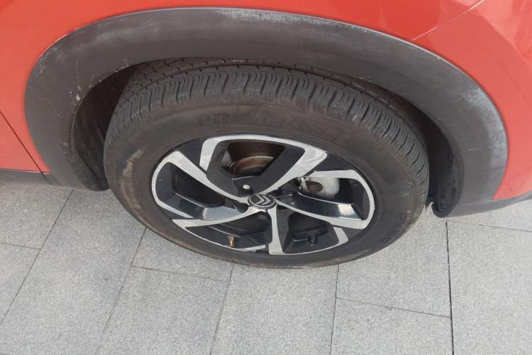 Used Citroen C5 AIRCROSS 2017 350THP Fashion Edition Right Front Wheel Hub